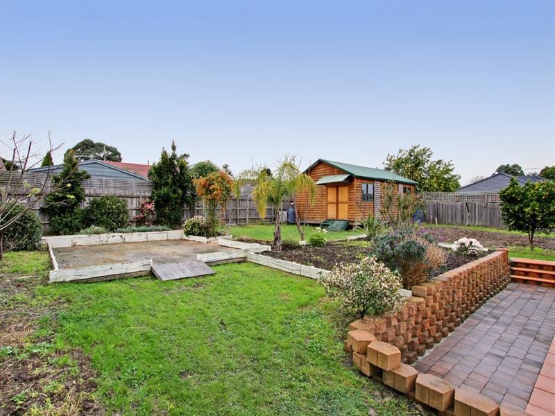 2 COREEN Street, Croydon VIC 3136