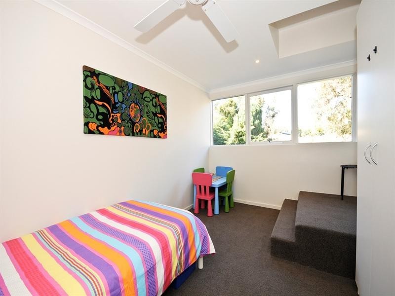 45 ALLAMBANAN Drive, Bayswater North VIC 3153