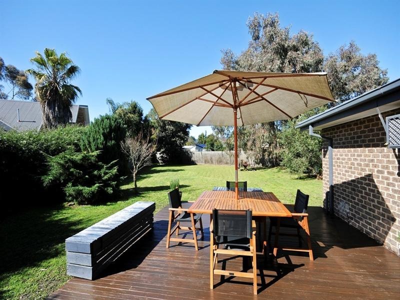 45 ALLAMBANAN Drive, Bayswater North VIC 3153