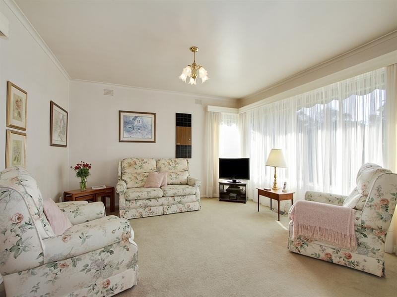 12 Wallara Crescent, Croydon VIC 3136