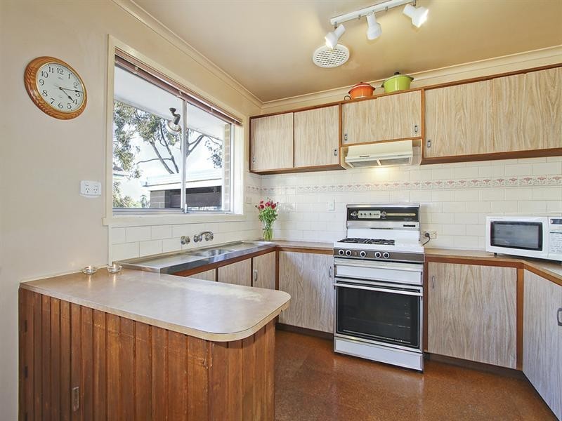 12 Wallara Crescent, Croydon VIC 3136