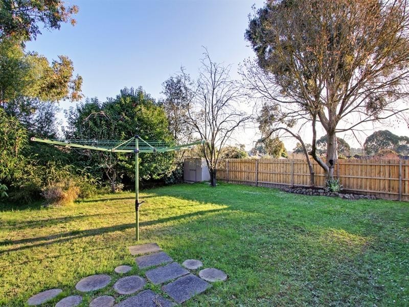 12 Wallara Crescent, Croydon VIC 3136