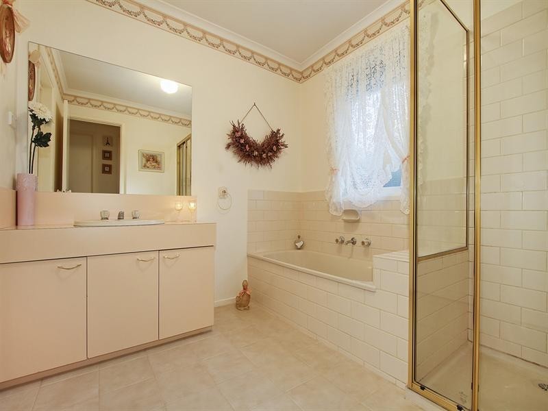 Croydon Hills VIC 3136