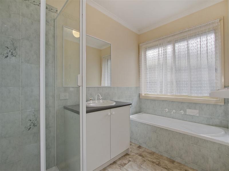 124 HULL Road, Croydon VIC 3136