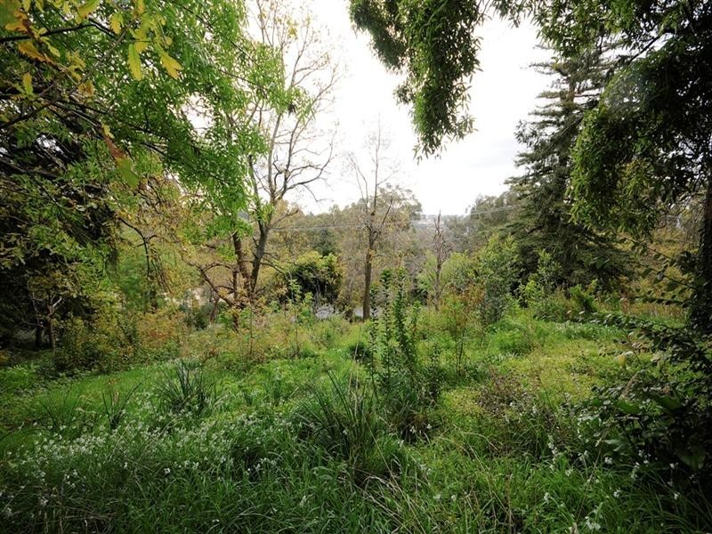 18 JOHNS Crescent, Mount Evelyn VIC 3796