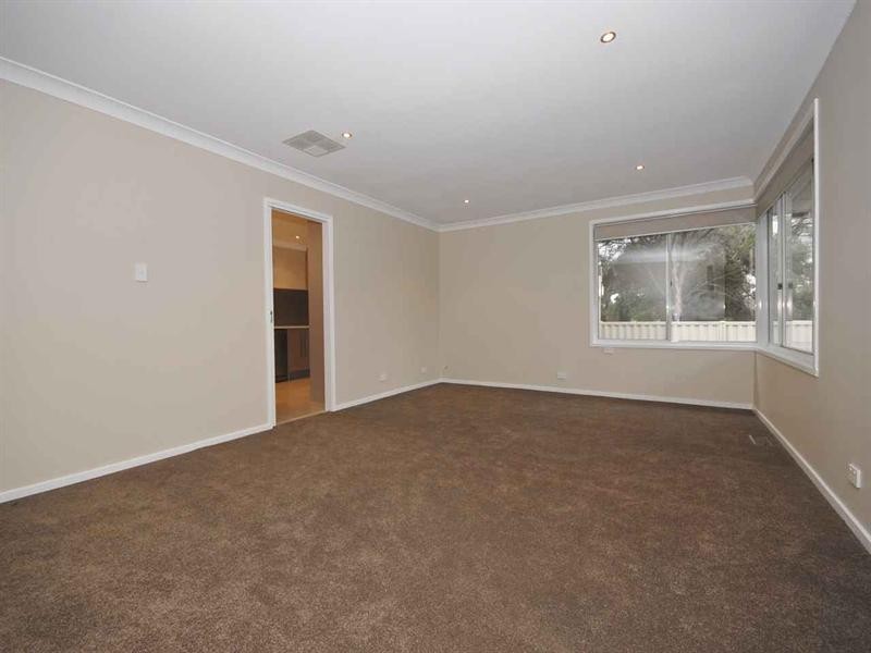 76 CAVE HILL Road, Lilydale VIC 3140