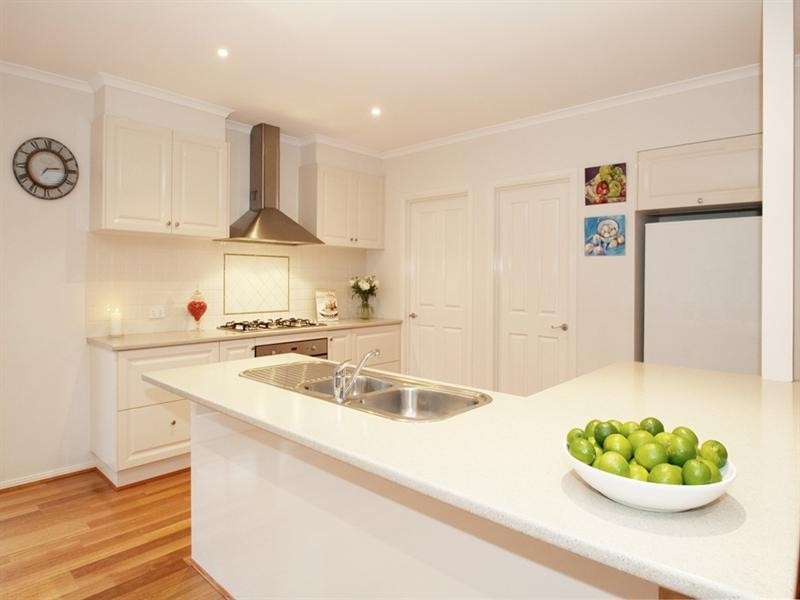 14 GLENPARK Drive, Wonga Park VIC 3115