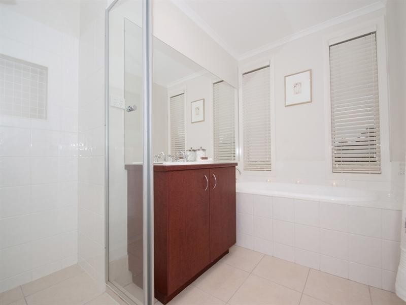 14 GLENPARK Drive, Wonga Park VIC 3115