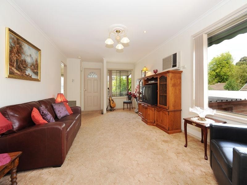 8/12 CUTTS Avenue, Croydon VIC 3136