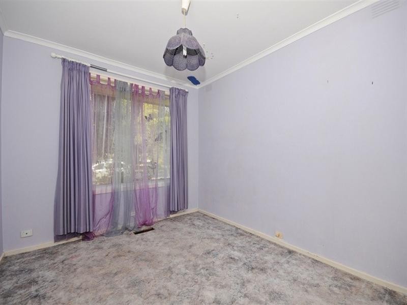 21 Lucas Avenue, Kilsyth VIC 3137