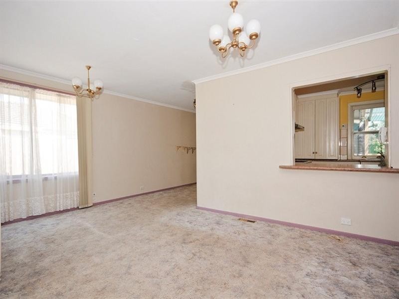 21 Lucas Avenue, Kilsyth VIC 3137