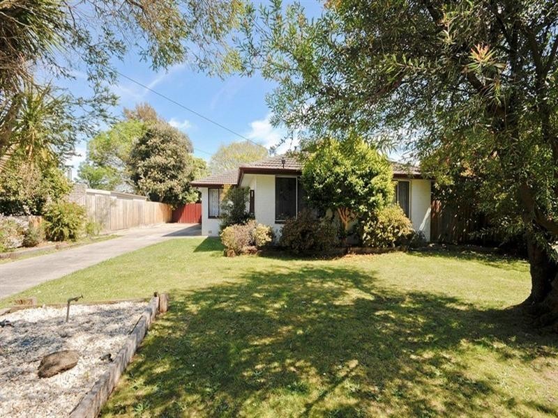21 Lucas Avenue, Kilsyth VIC 3137