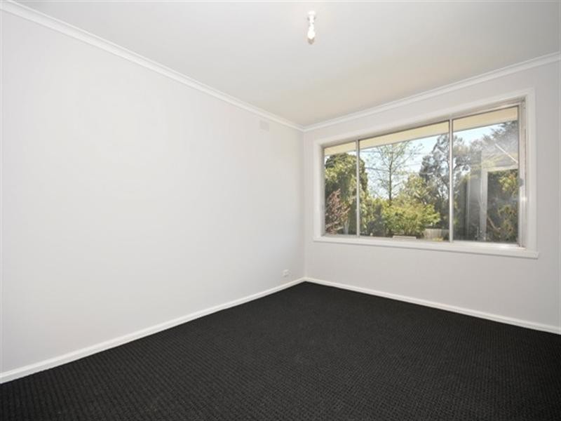 11 Glen Dhu Road, Kilsyth VIC 3137