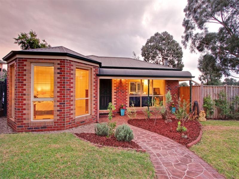 23 Latrobe Court, Croydon Hills VIC 3136