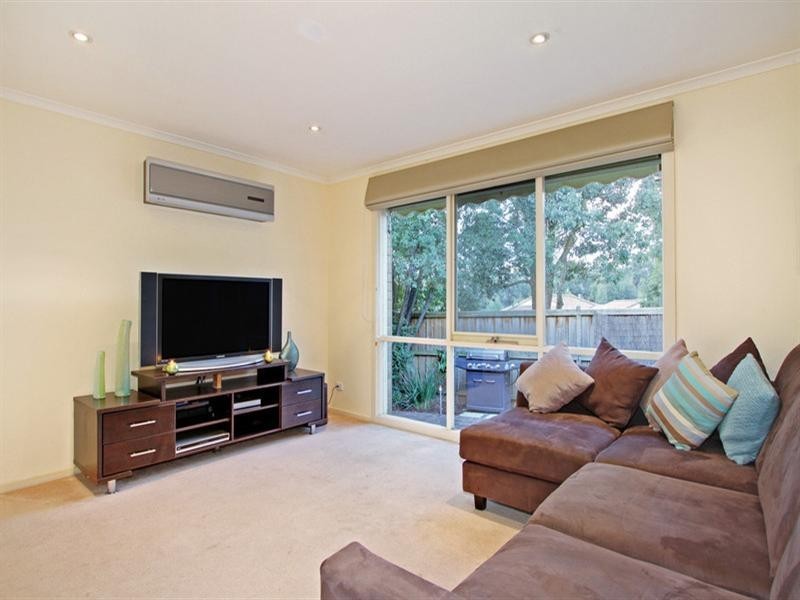 23 Latrobe Court, Croydon Hills VIC 3136