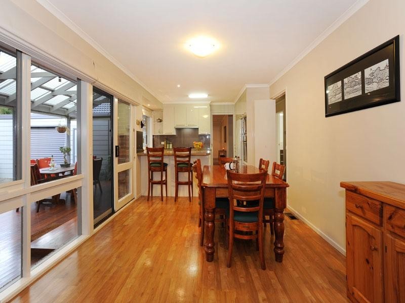 51 ANGELICA Crescent, Croydon Hills VIC 3136