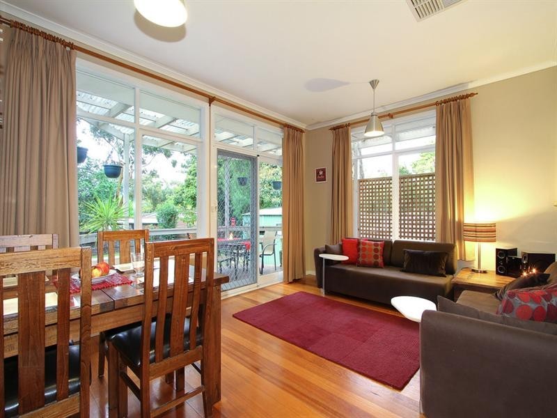 17 Frederick Street, Croydon VIC 3136