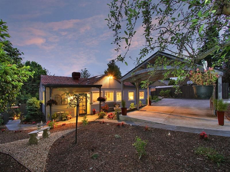 26 CROYDON Way, Croydon VIC 3136