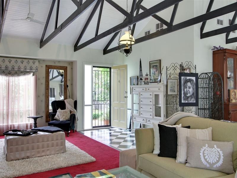 27 HENTY Court, Croydon VIC 3136