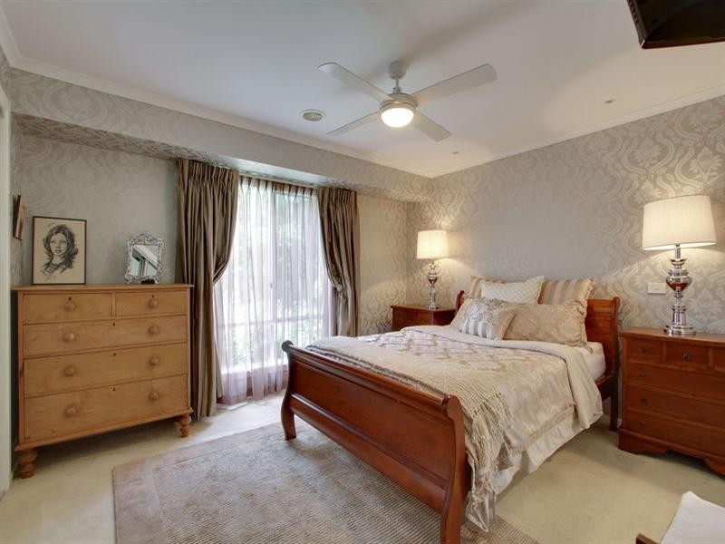 27 HENTY Court, Croydon VIC 3136