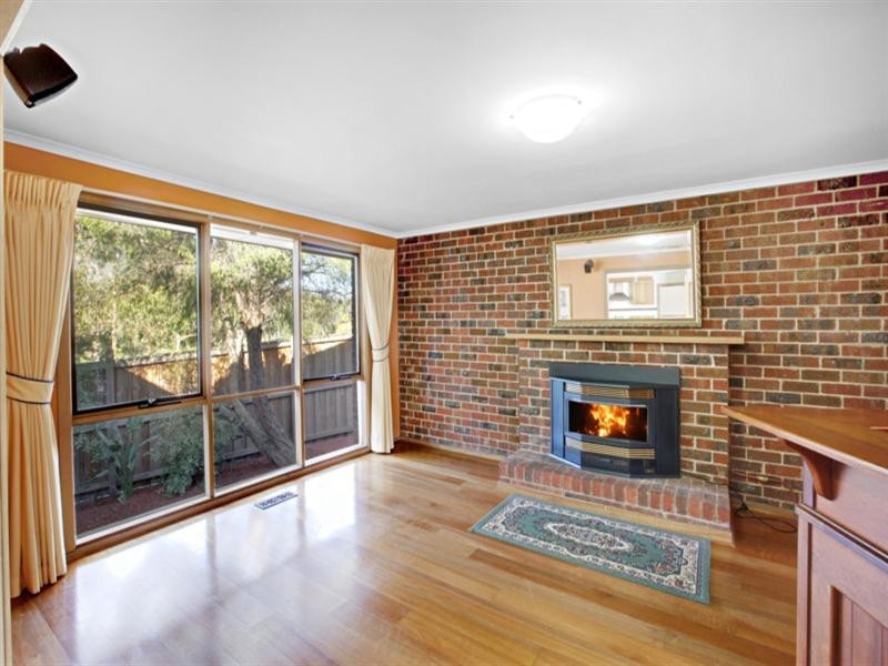 55 CROYDON HILLS Drive, Croydon Hills VIC 3136