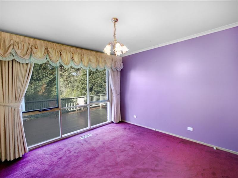 55 CROYDON HILLS Drive, Croydon Hills VIC 3136