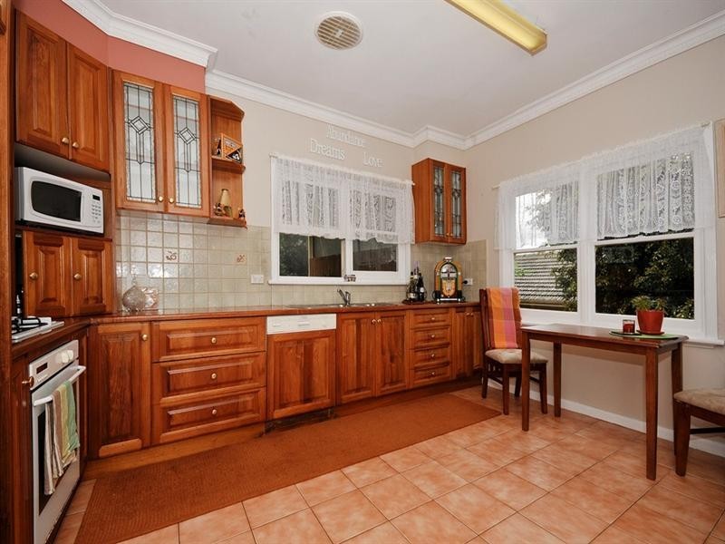 10 ELIZABETH Street, Croydon VIC 3136