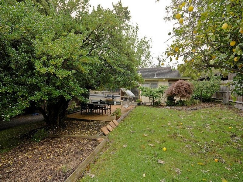 10 ELIZABETH Street, Croydon VIC 3136