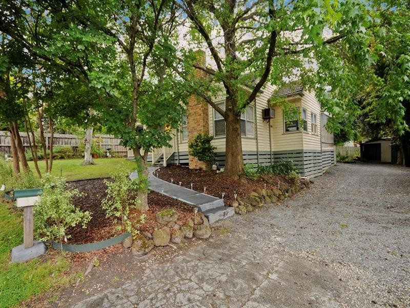 10 ELIZABETH Street, Croydon VIC 3136