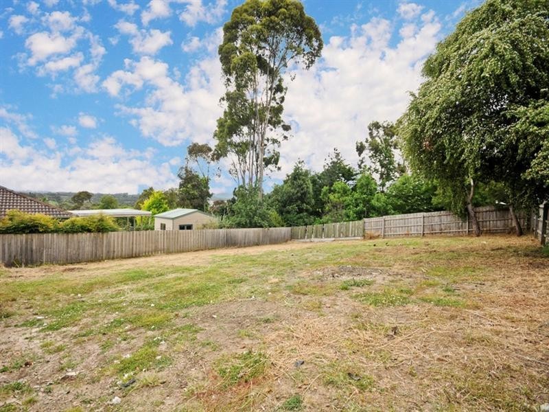 34a BIMBADEEN Drive, Mooroolbark VIC 3138