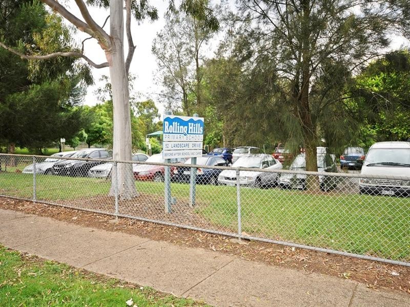 34a BIMBADEEN Drive, Mooroolbark VIC 3138