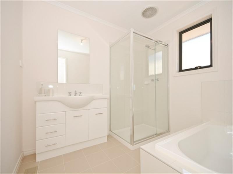 75 Balmoral Street, Kilsyth VIC 3137