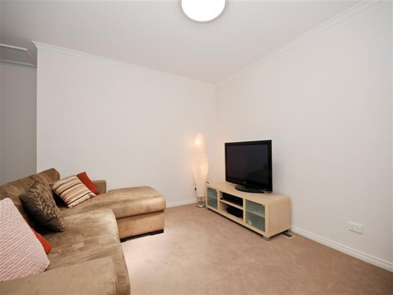 75 Balmoral Street, Kilsyth VIC 3137