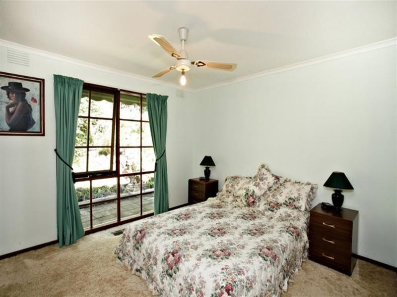 21 WILSON Concourse, Croydon North VIC 3136