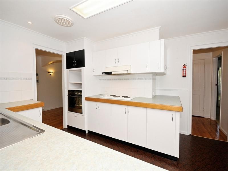 5 OSWIN Court, Kilsyth VIC 3137