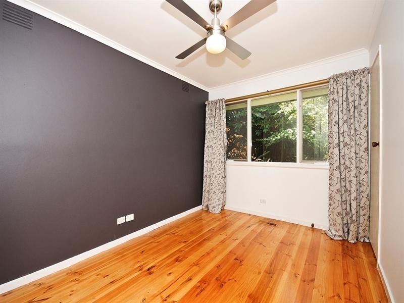 5 OSWIN Court, Kilsyth VIC 3137