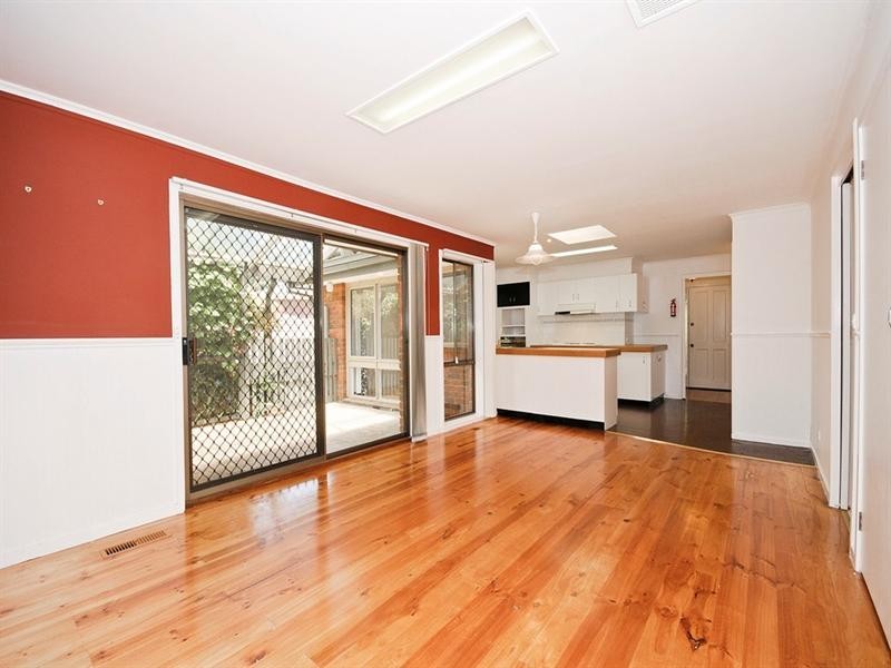 5 OSWIN Court, Kilsyth VIC 3137