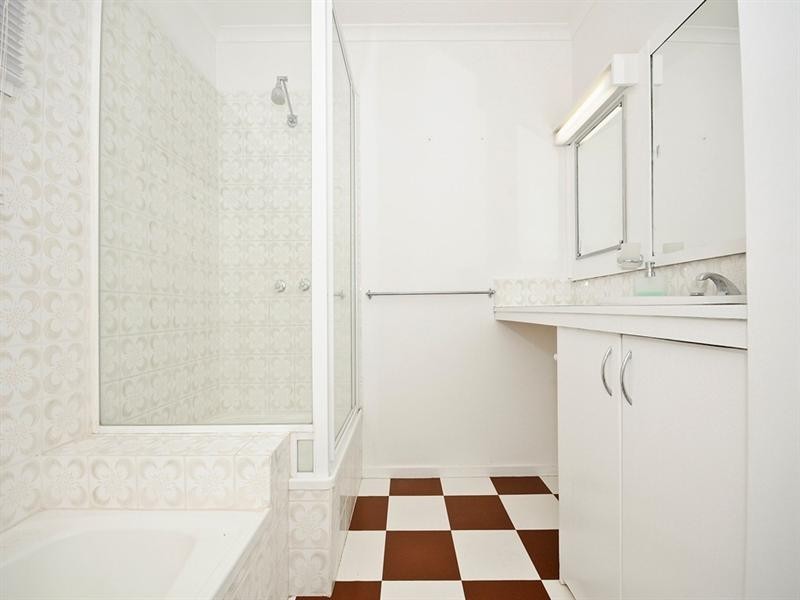 5 OSWIN Court, Kilsyth VIC 3137