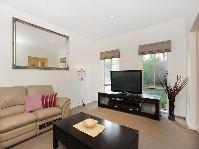 338 MAROONDAH HIGHWAY (Enter via Service Rd), Croydon VIC 3136