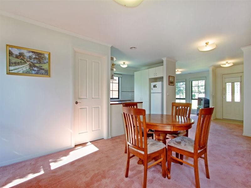 Unit 1, 2 SPRINGFIELD Avenue, Croydon VIC 3136