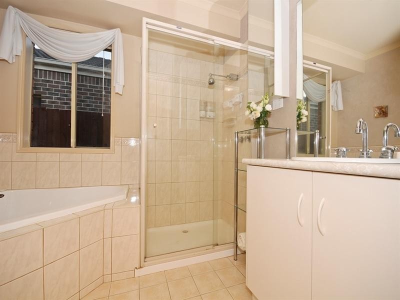 29 GLENPARK Drive, Wonga Park VIC 3115