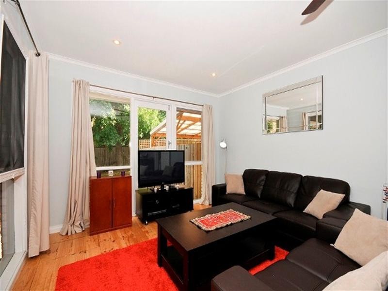 2/37 Warrien Road, Croydon North VIC 3136