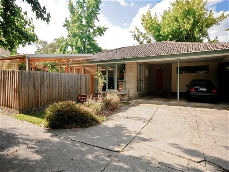 2/37 Warrien Road, Croydon North VIC 3136
