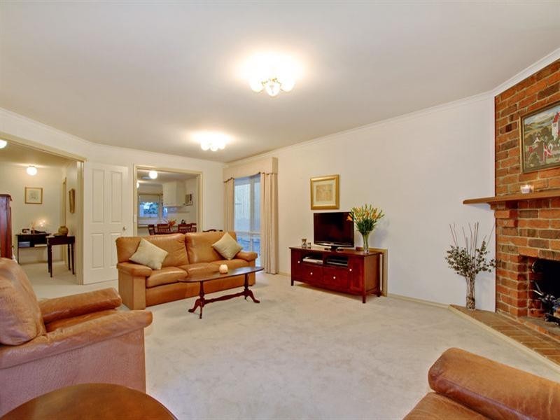 44 EASTFIELD Road, Croydon South VIC 3136