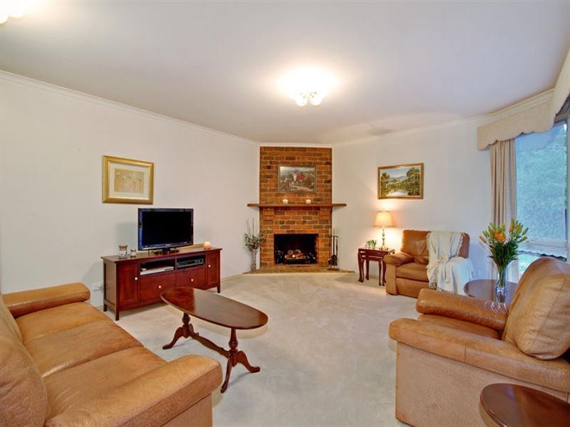 44 EASTFIELD Road, Croydon South VIC 3136