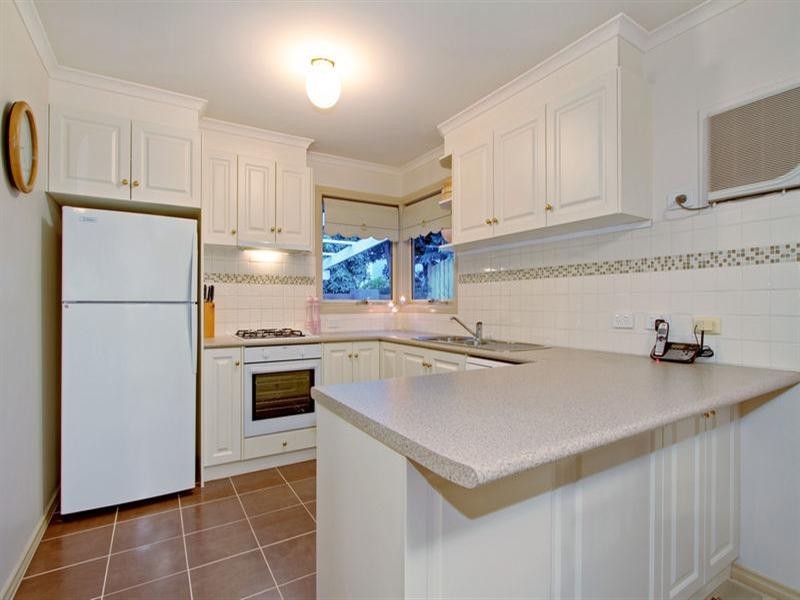 44 EASTFIELD Road, Croydon South VIC 3136