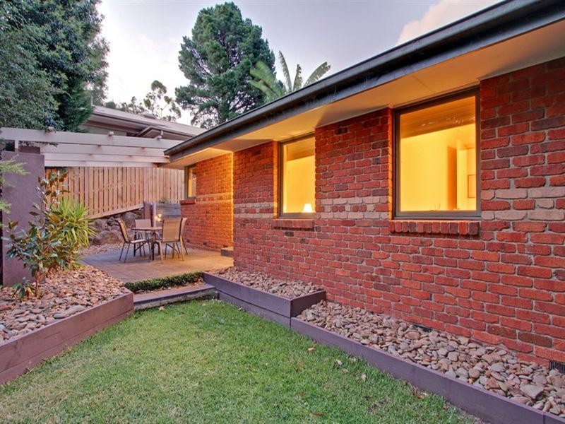 44 EASTFIELD Road, Croydon South VIC 3136