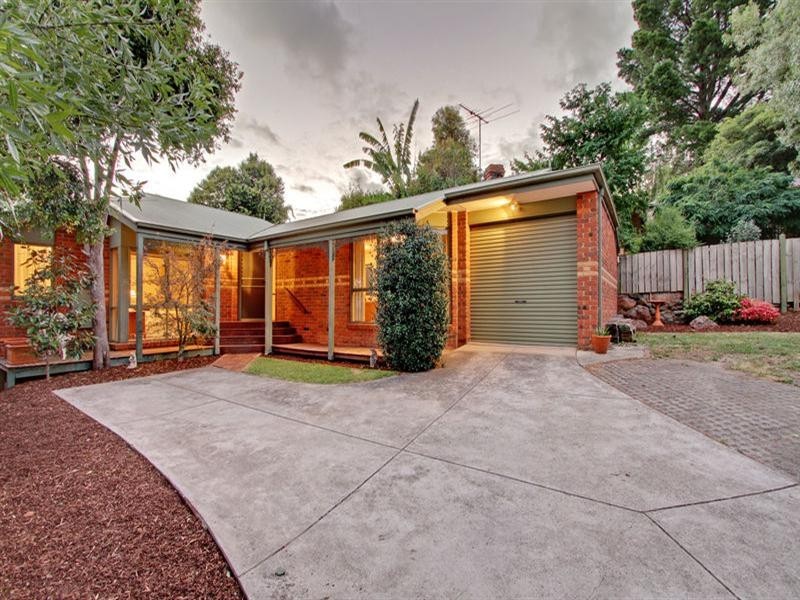 44 EASTFIELD Road, Croydon South VIC 3136
