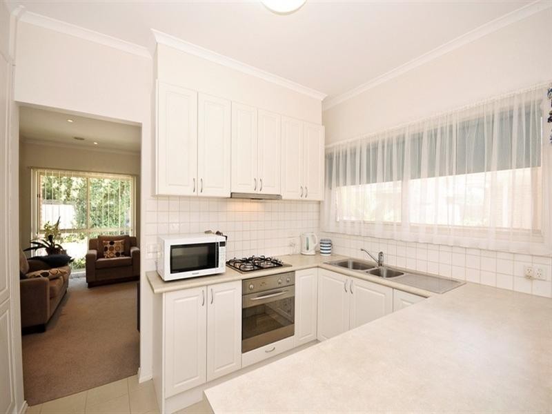 1/14 Alfrick Road, Croydon VIC 3136