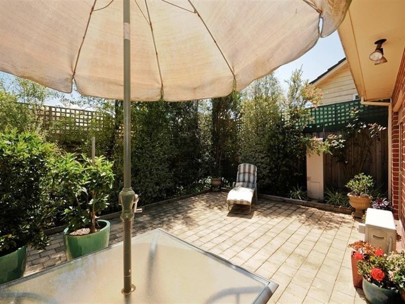 1/14 Alfrick Road, Croydon VIC 3136